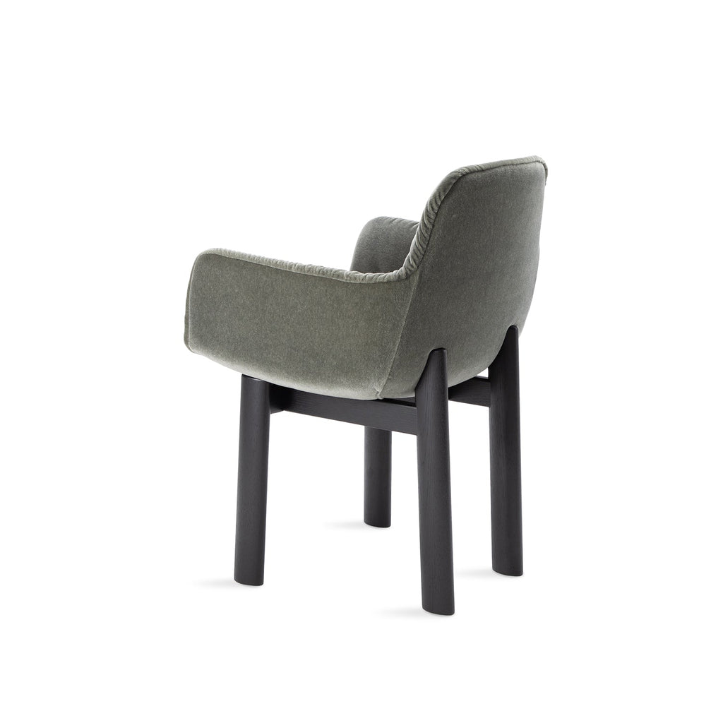 freifrau | leya armchair low | solid wooden frame - black | fabric - vladimiri militare