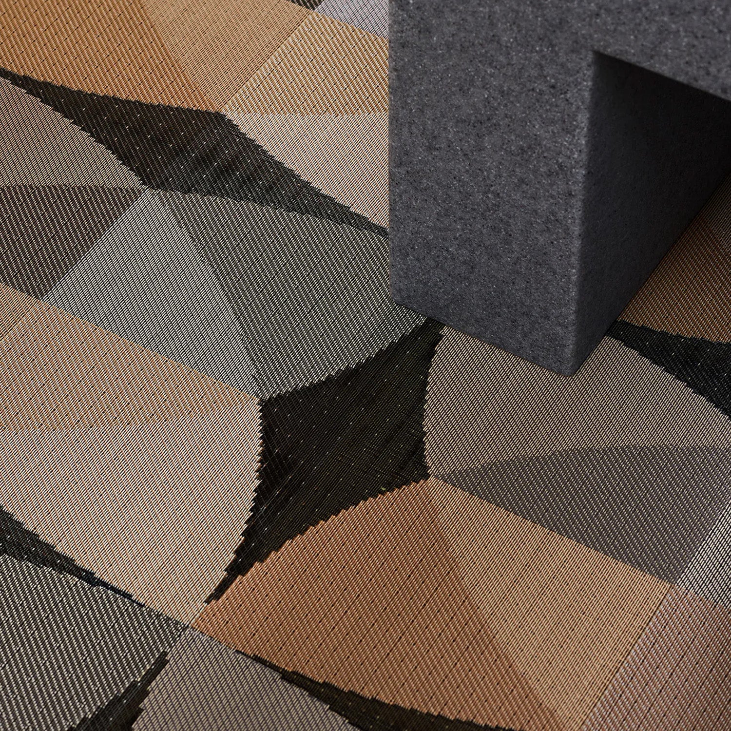 chilewich | woven floormat 118x183cm  (46x72") | canopy honey