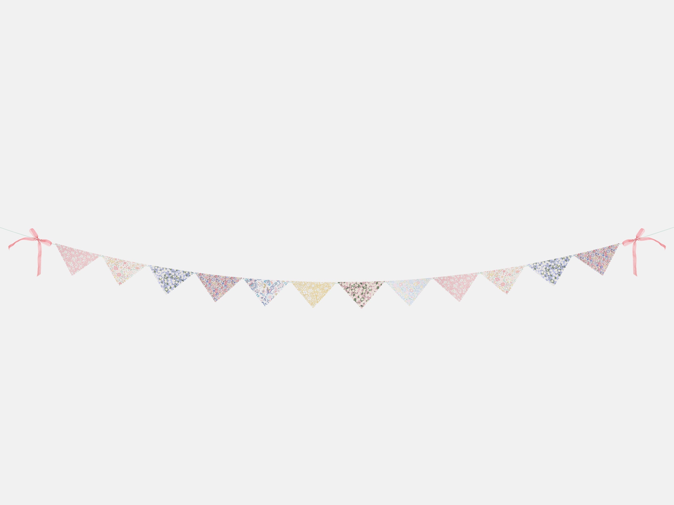 Meri Meri x Liberty Scallop Edge Garland