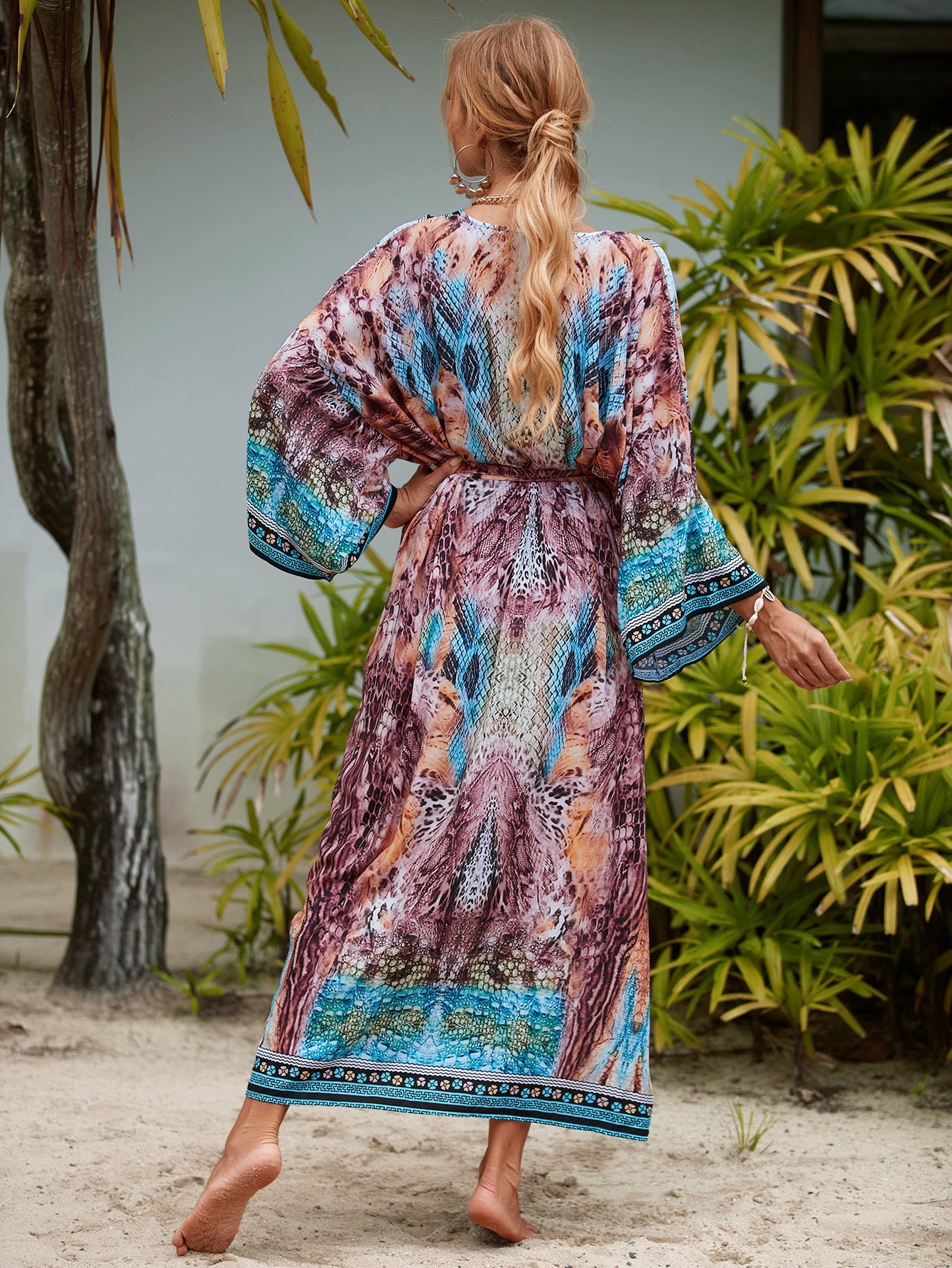 2023 New European and American Cotton Print Beach Jacket Sexy Sun Protection Cardigan Holiday Bikini Overshirt Women