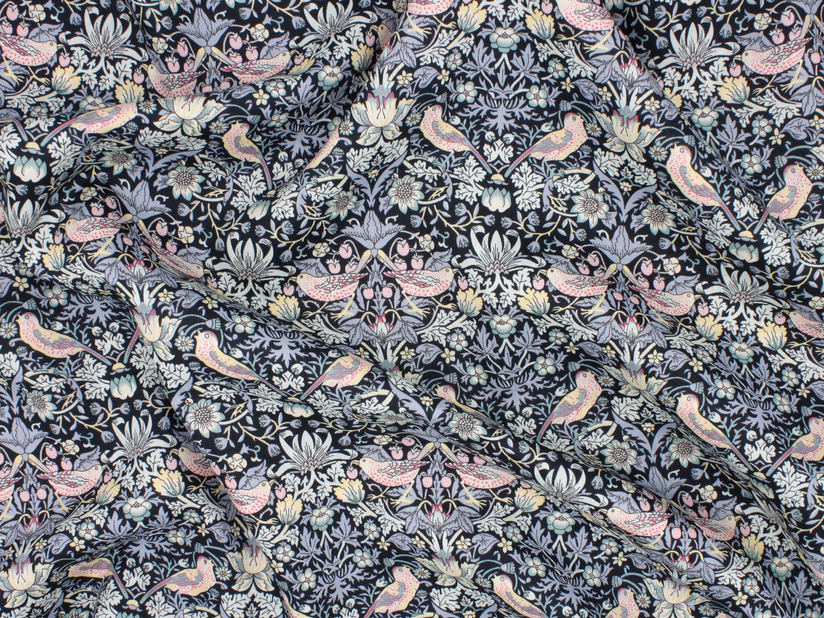Liberty Fabrics - Strawberry Thief L Tana Lawn™ Cotton
