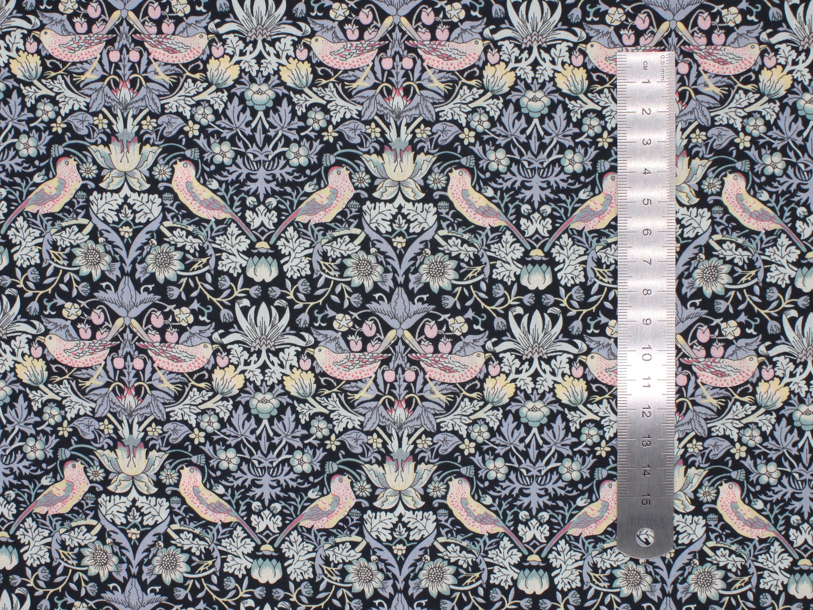 Liberty Fabrics - Strawberry Thief L Tana Lawn™ Cotton