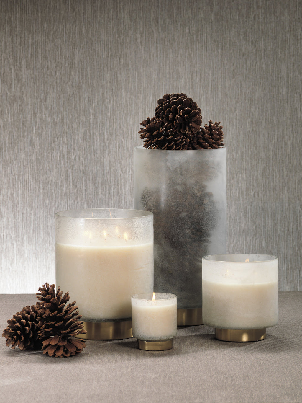 Cortina White Tobacco Flower Candle Jar