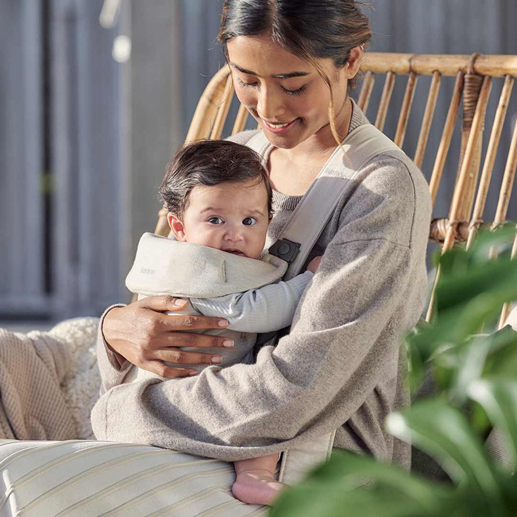 BabyBjörn Baby Carrier Mini - 3D Jersey - Light Beige