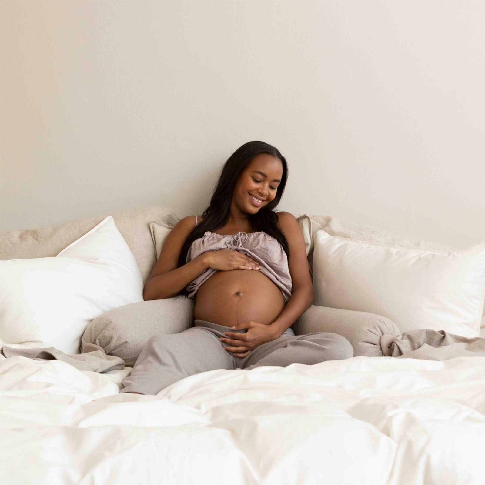 bbhugme Pregnancy Pillow - Seashell Beige
