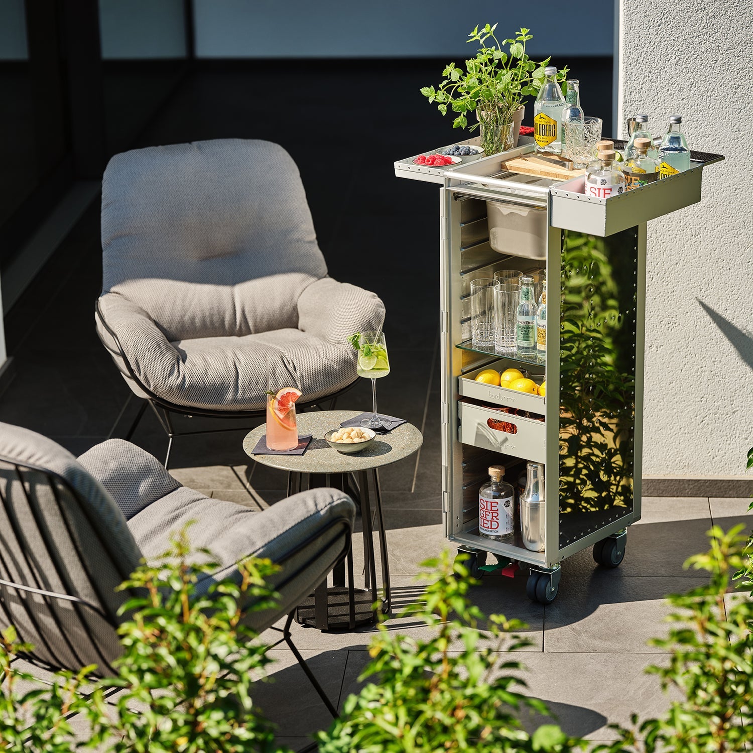 bordbar | airline trolley | rivet rocker by siegfried + classic door