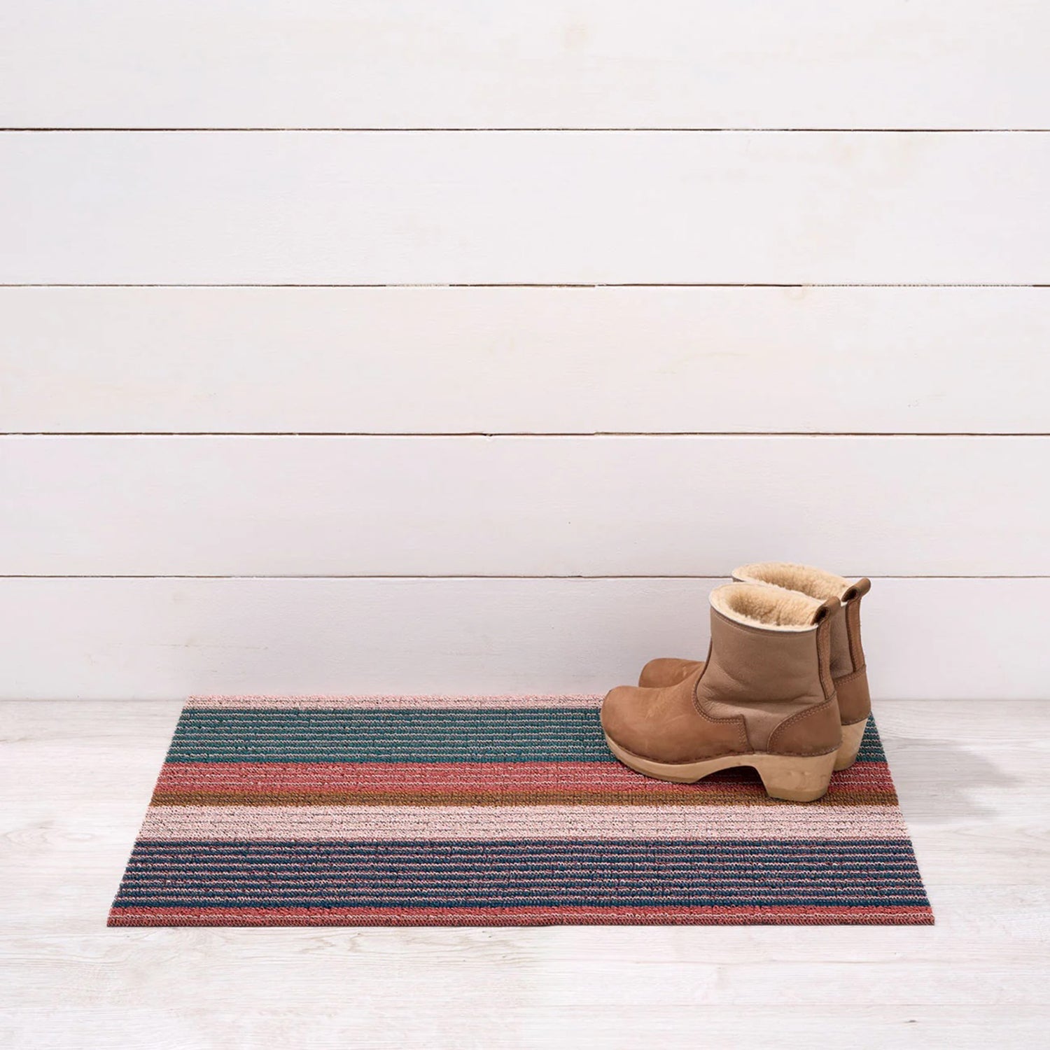 chilewich | shag doormat 46x71cm (18x28") | pleat stripe raspberry