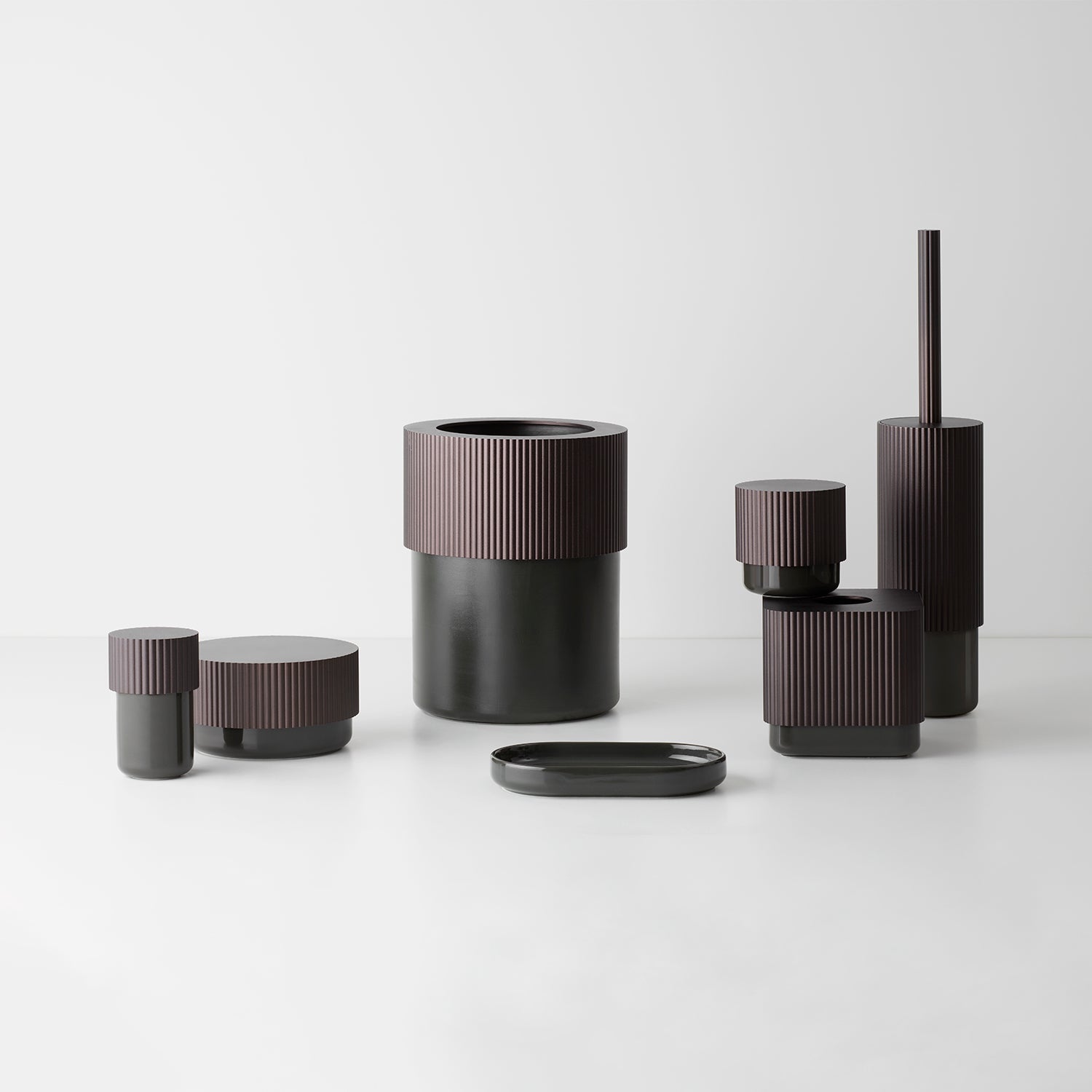 decor walther | OF.LINE series | soap dispenser | mocca + moor