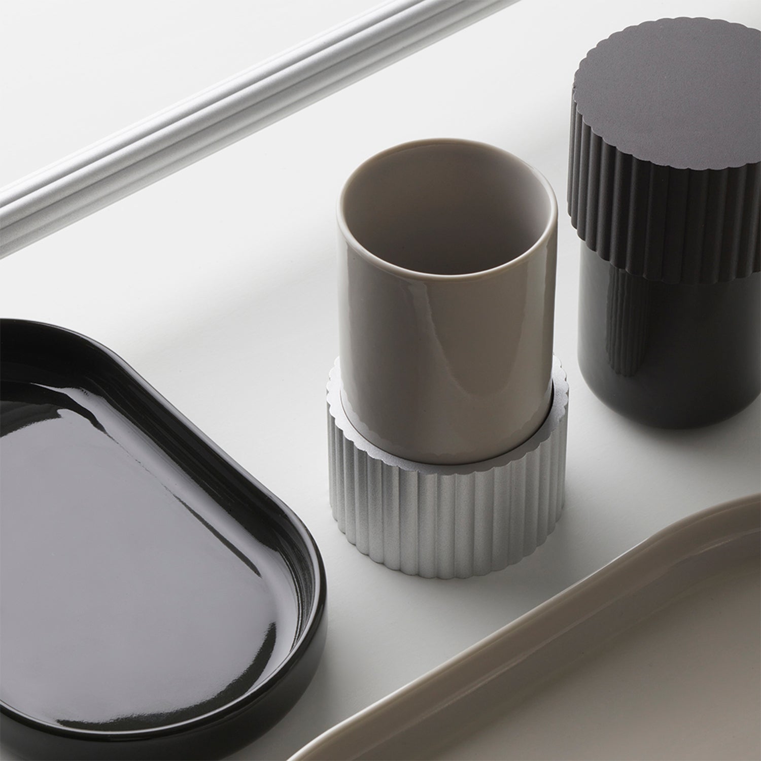 decor walther | OF.LINE series | tab tray medium | moor
