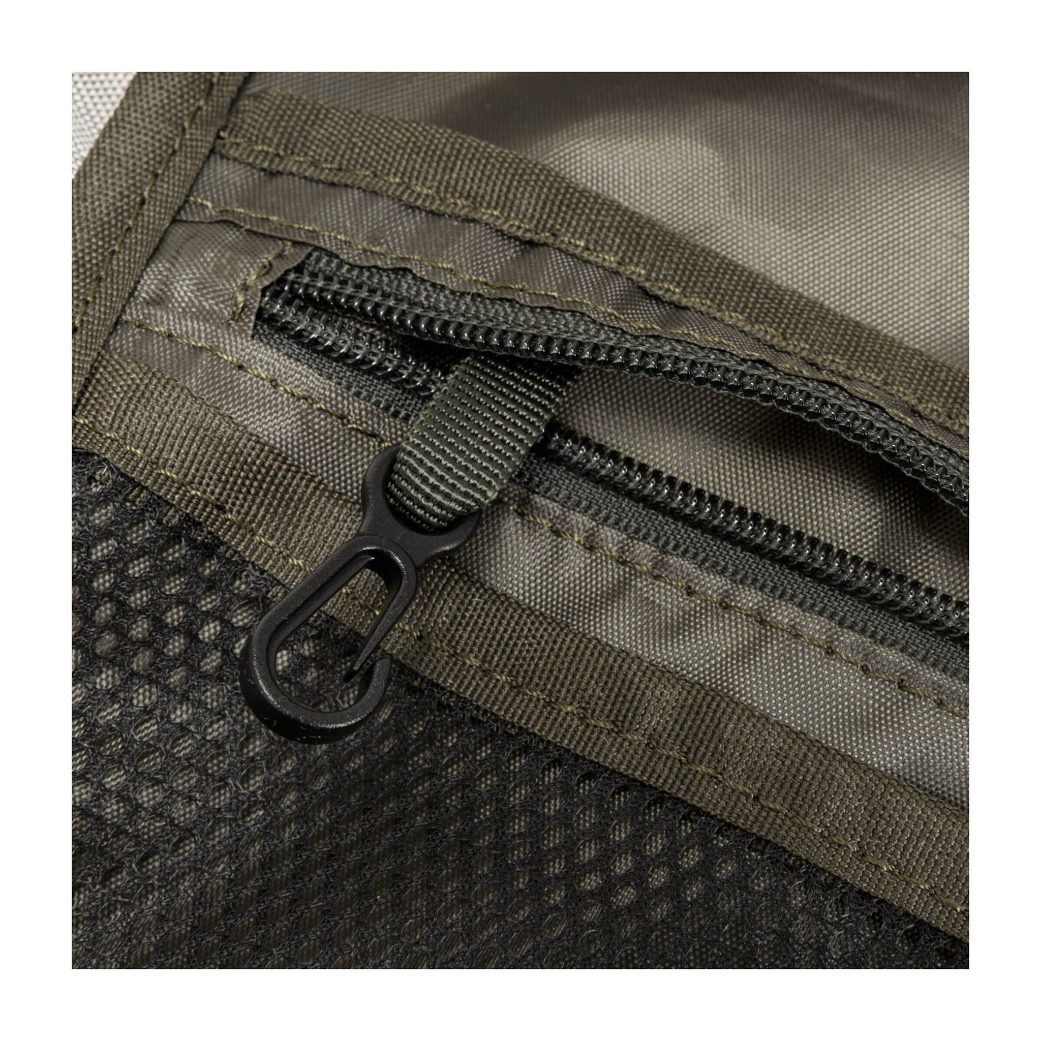 Bain Sling Bag
