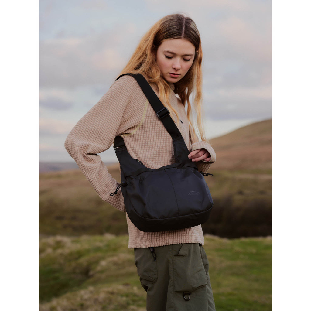Bain Sling Bag