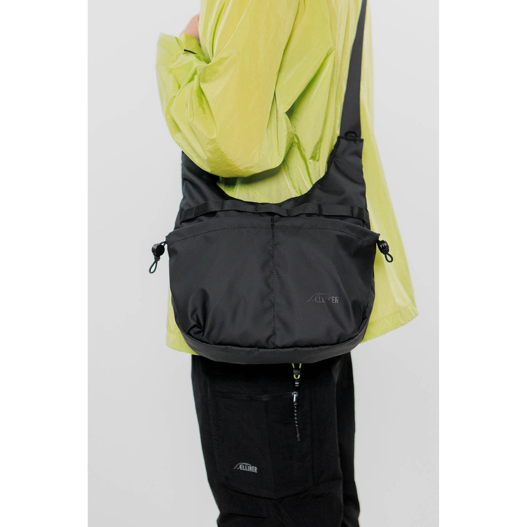 Bain Sling Bag
