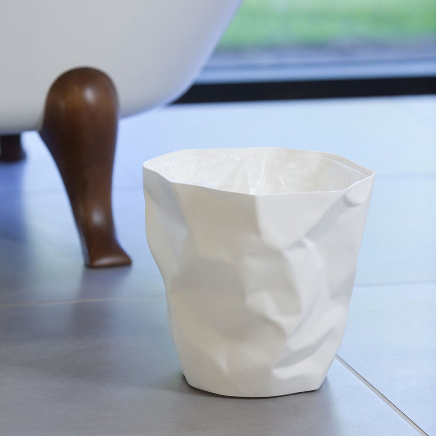 essey | bin bin | large white - LC