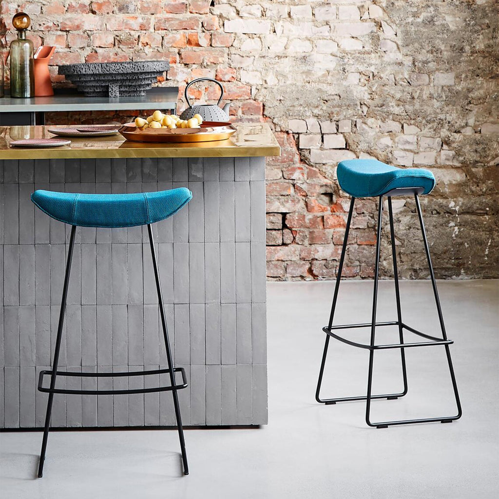 freifrau | kya kitchen stool 63cm | muscat cacao leather + steel bronze glaze wire frame - DC