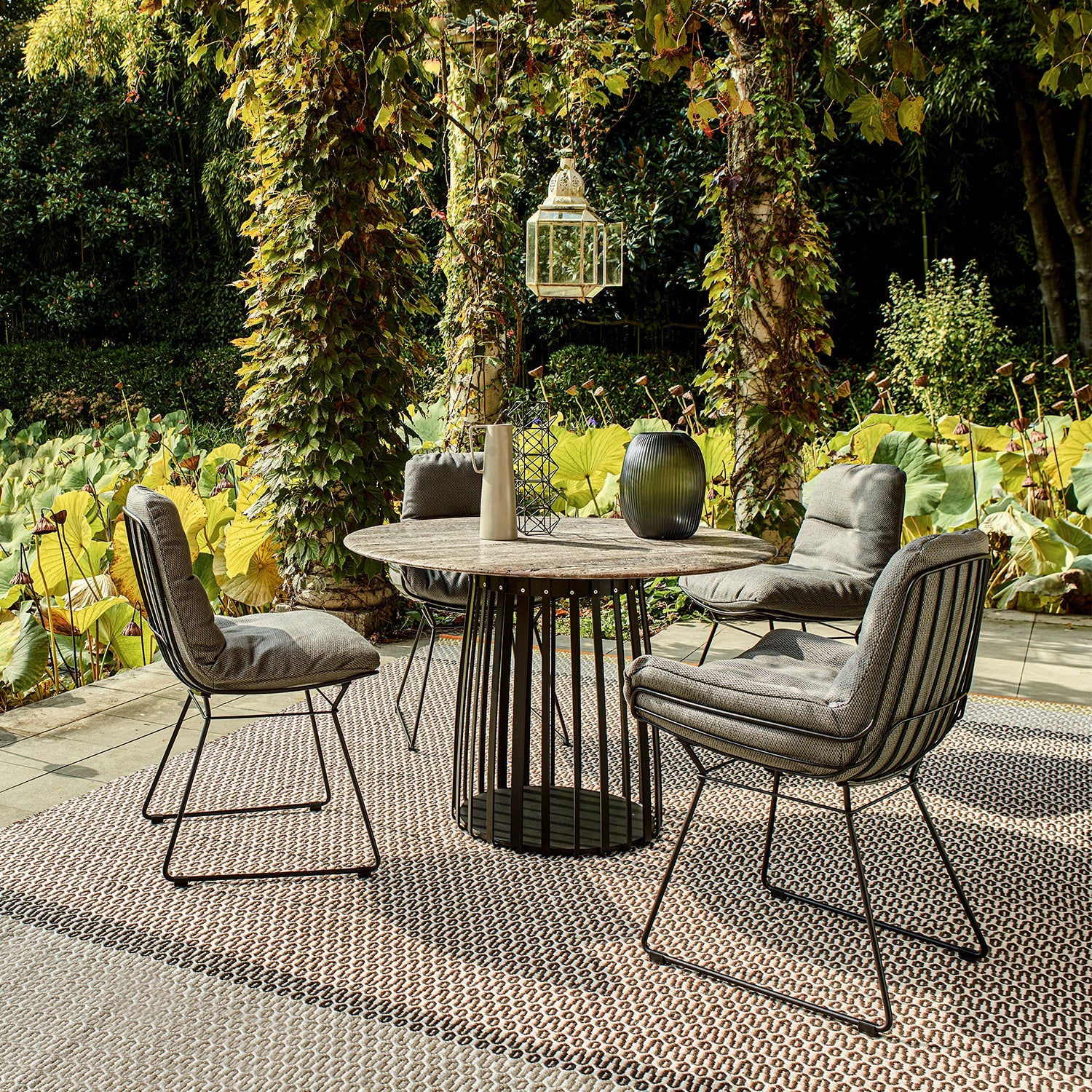 freifrau | leyasol chair | natte heather grey + steel bronze glaze frame