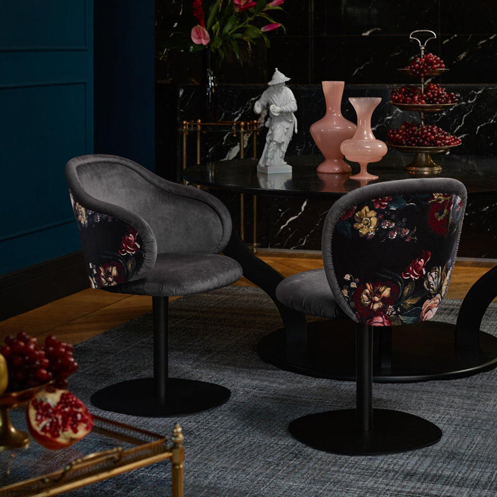 freifrau | ona barstool 82cm | wooden frame oak black | front - riga m1 noir 18 | back - gobelin eden