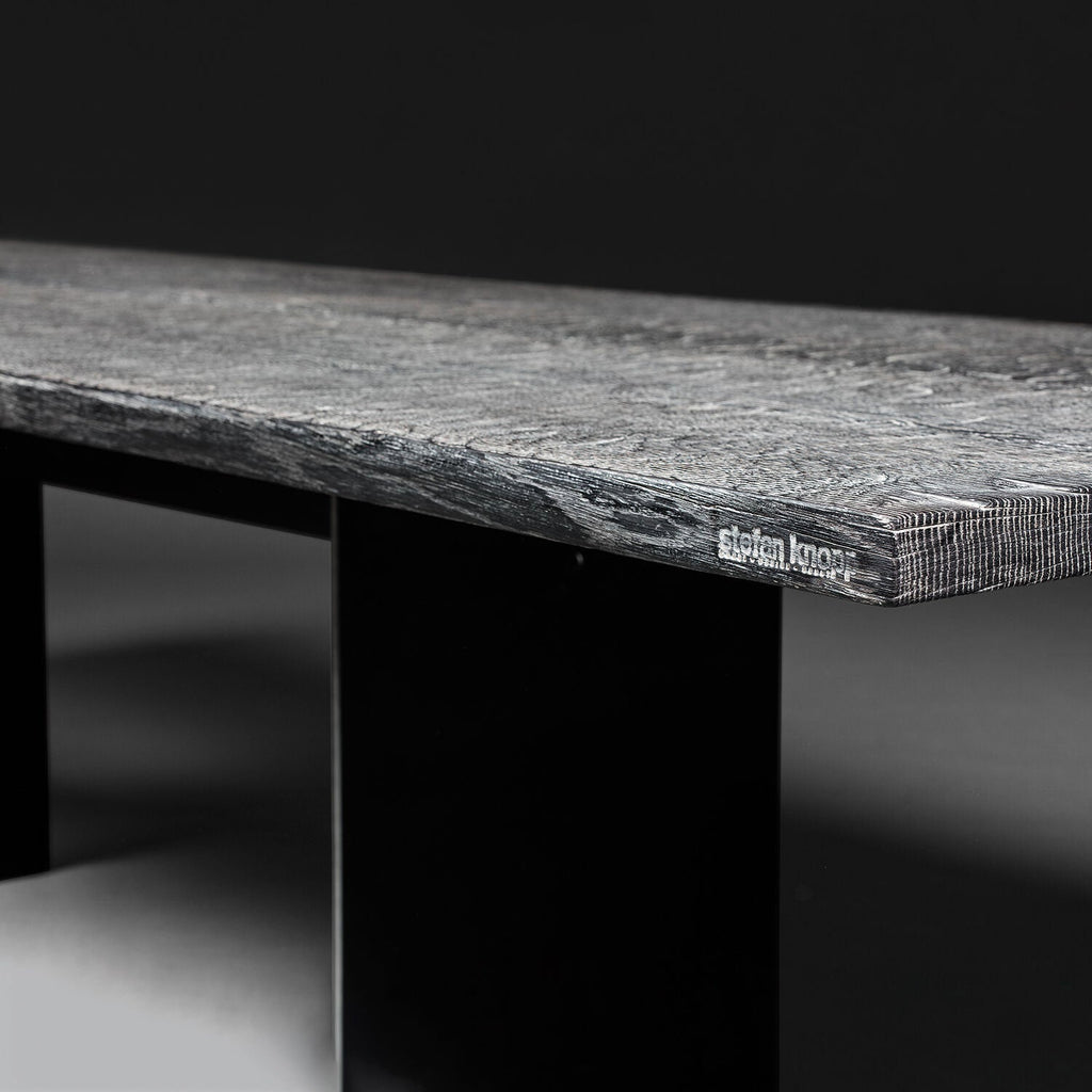janua | sk 08 butterfly table | charburned oak grey shade + black base 260x100cm