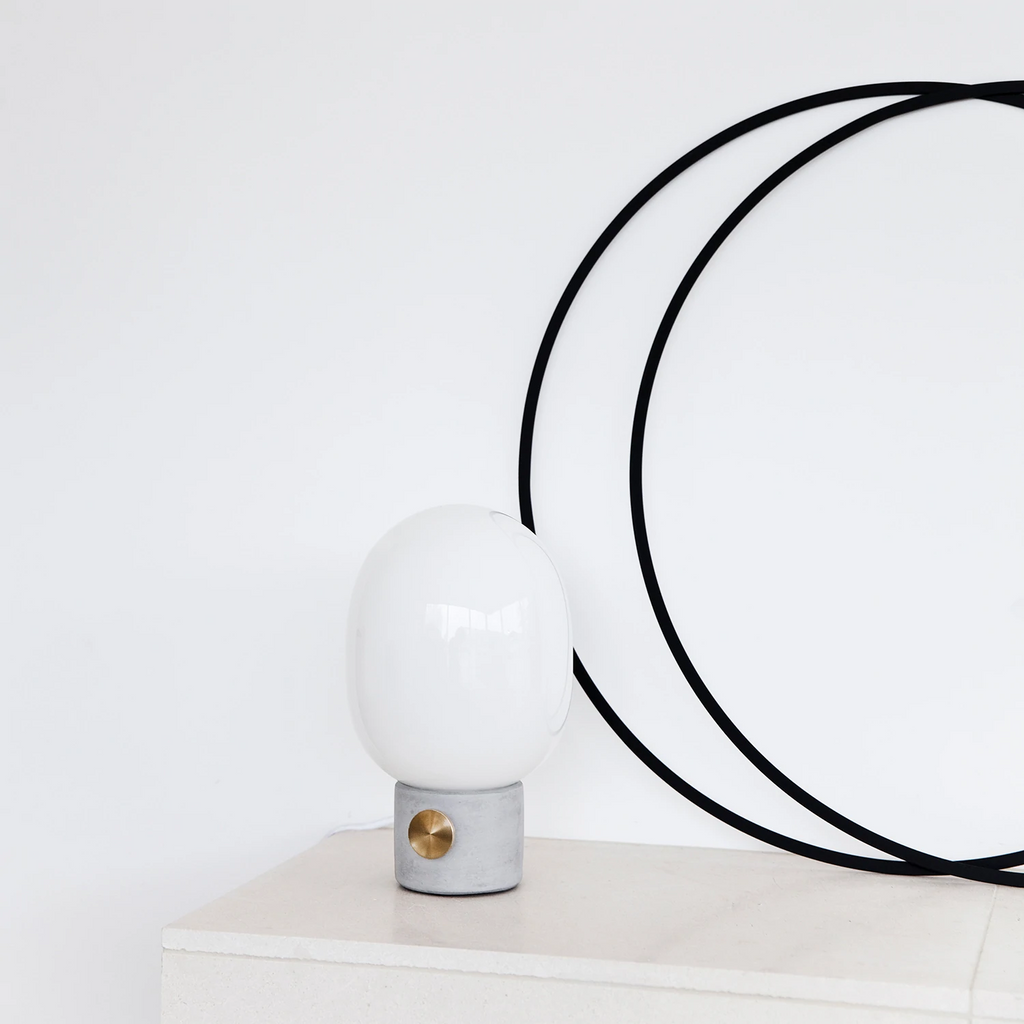 audo copenhagen (menu) | jwda table lamp small | light grey concrete