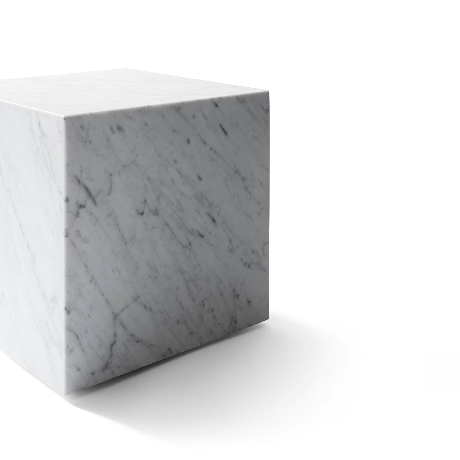 audo copenhagen (menu) | plinth cubic | white carrara marble