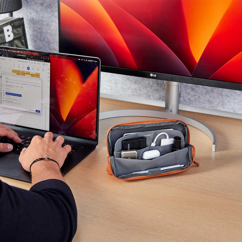 2-in-1 Tech Pouch