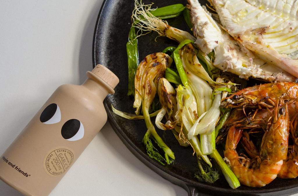 Yia yia and friends Extra Virgin olive oil with garlic